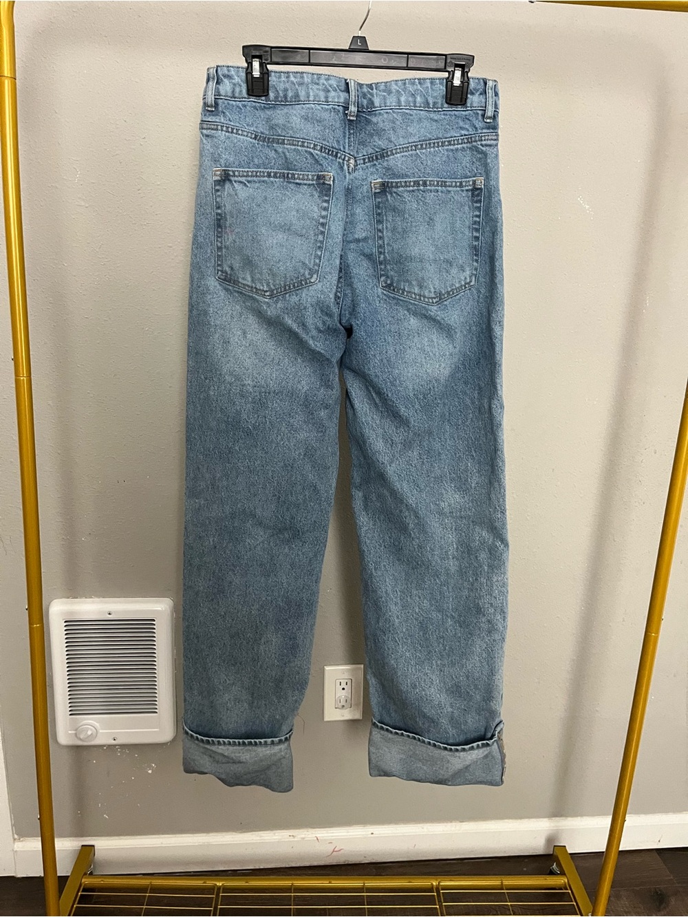 H&M Light Blue Denim High-Rise Jeans - Picture 2 of 6